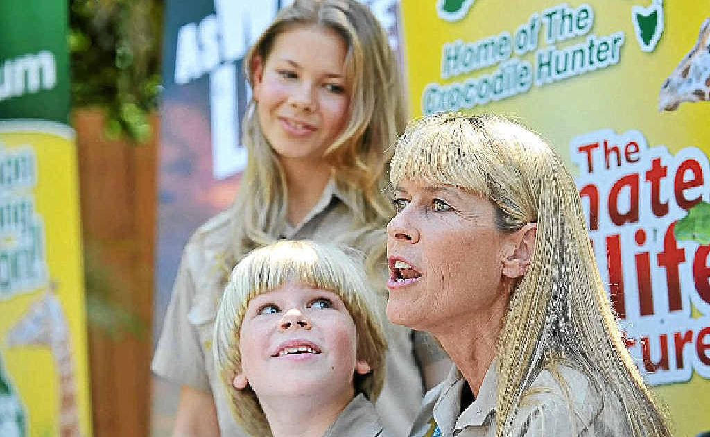 Terri, Robert and Bindi Irwin mark Steve Irwin Day at Australia Zoo. Terri, Robert and Bindi Irwin mark Steve Irwin Day at Australia Zoo.